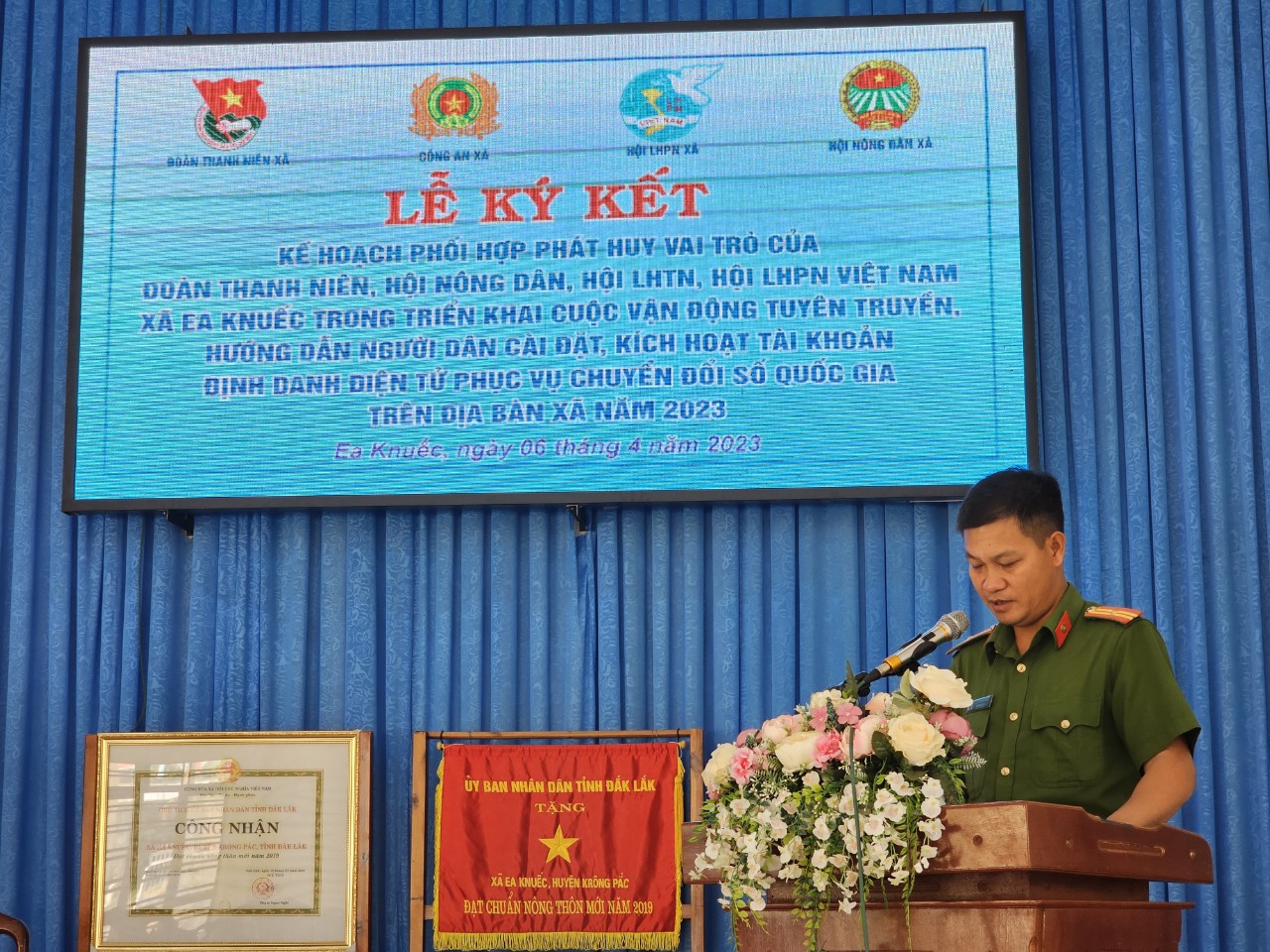 Ký kết 2023